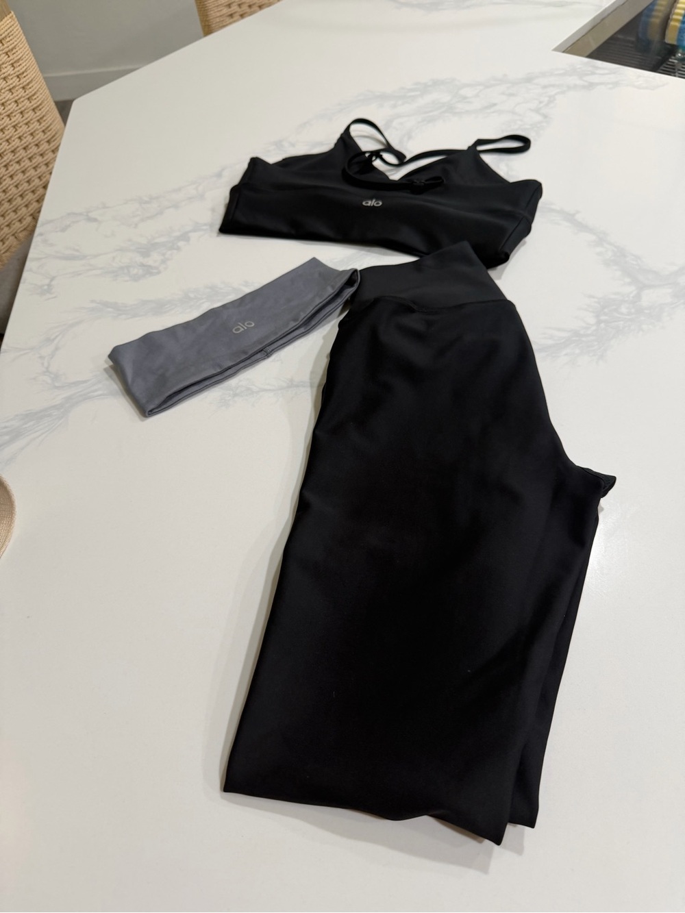 Alo Airlift Black Sports Bra & Leggings Set with Gray Headband